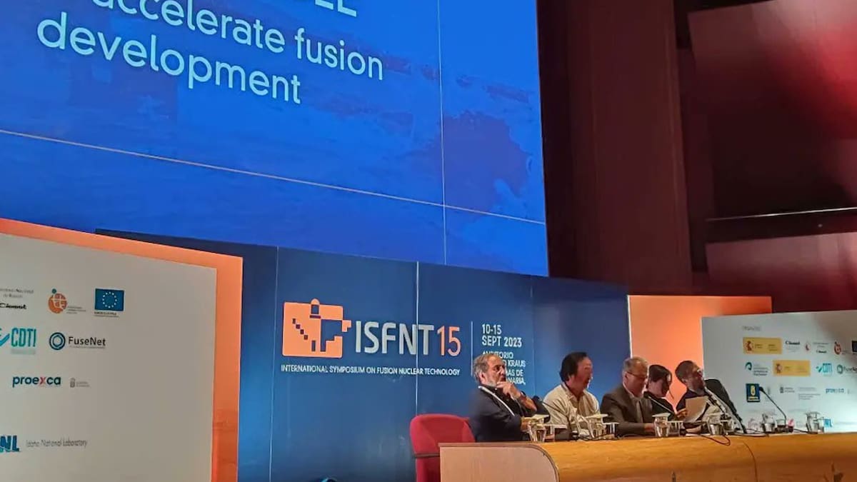 Entrevista Ángel Ibarra, director Consorcio IFMIF-DONES tras presentar acelerador partículas Granada en congreso Canarias