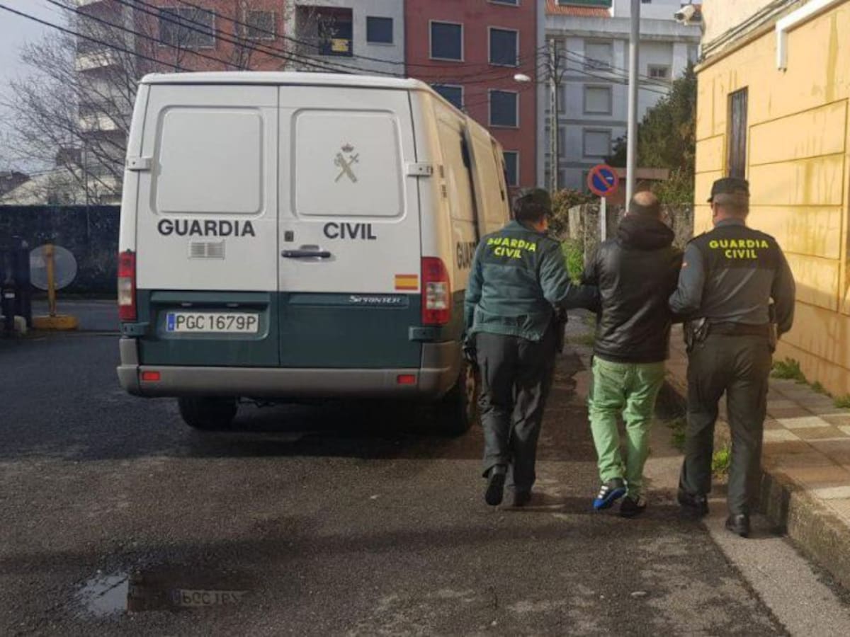 Operaciones de la Guardia Civil en Barcelona, Rianxo y Vilalonga