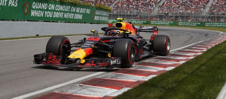 Verstappen girando en Canadá