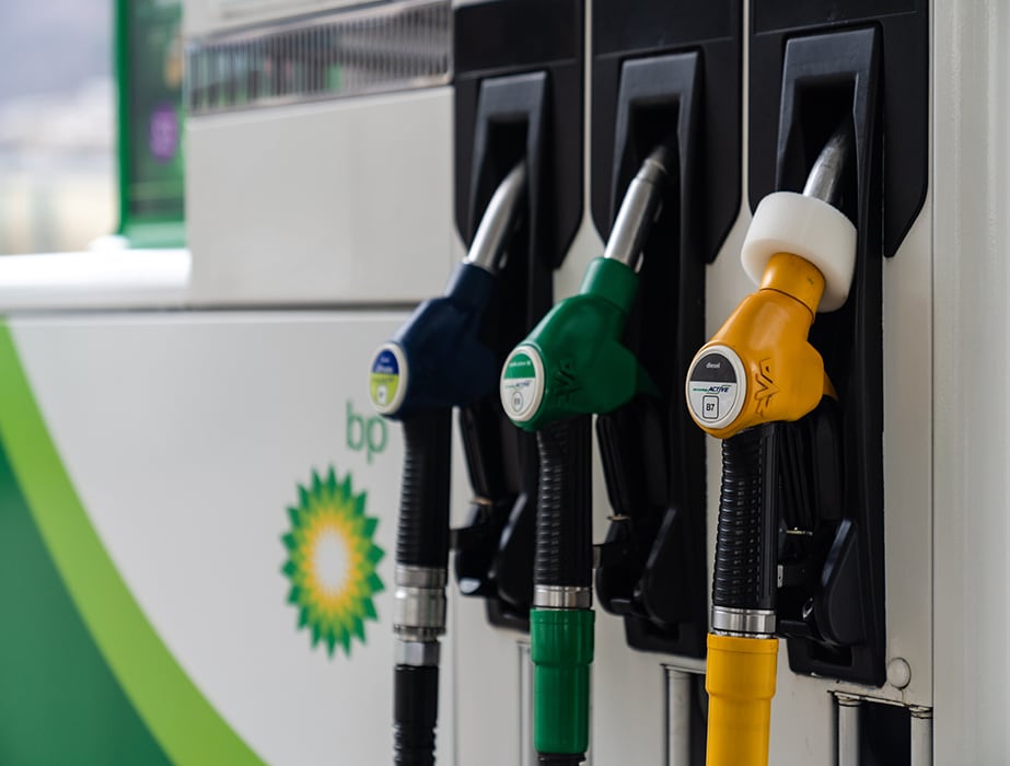 Sortidors de carburant en una estació de servei d'Andorra