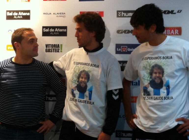 El hermano de Borja Lázaro con Beobide y Einar.