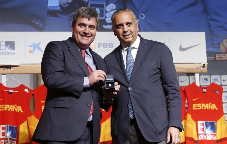 Miguel Cardenal y Pepe Sáez antes del Eurobasket 