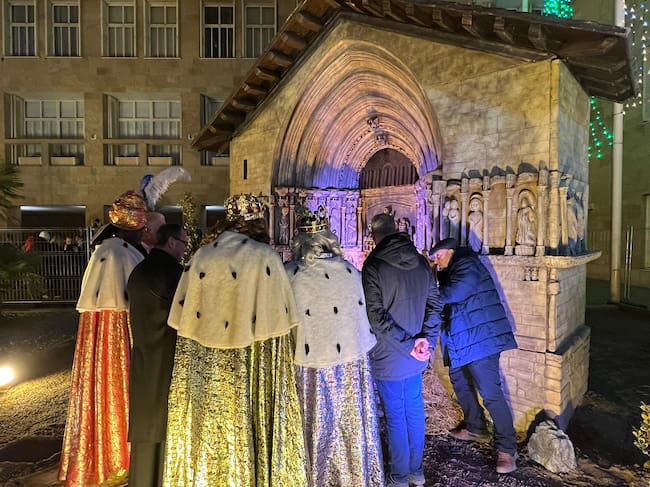 Foto en el belén municipal del Ayuntamiento de Logroño