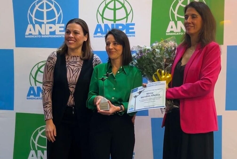 Mireia Morollón, periodista de SER Ciudad Real, recibe el Premio Periodístico Educativo en su XXI que concede ANPE Ciudad Real
