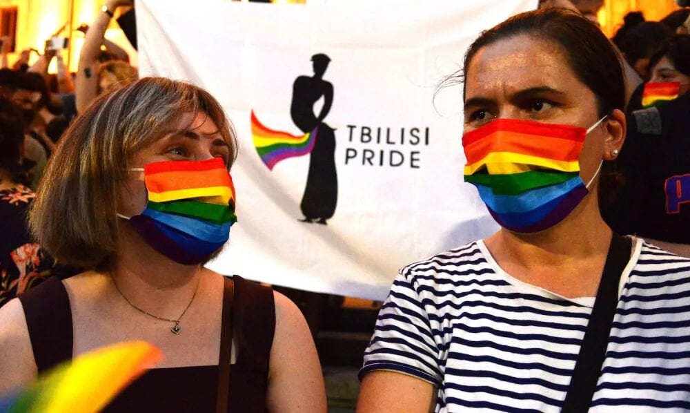 Manifestantes durante el Orgullo Gay de Tiflis de 2021