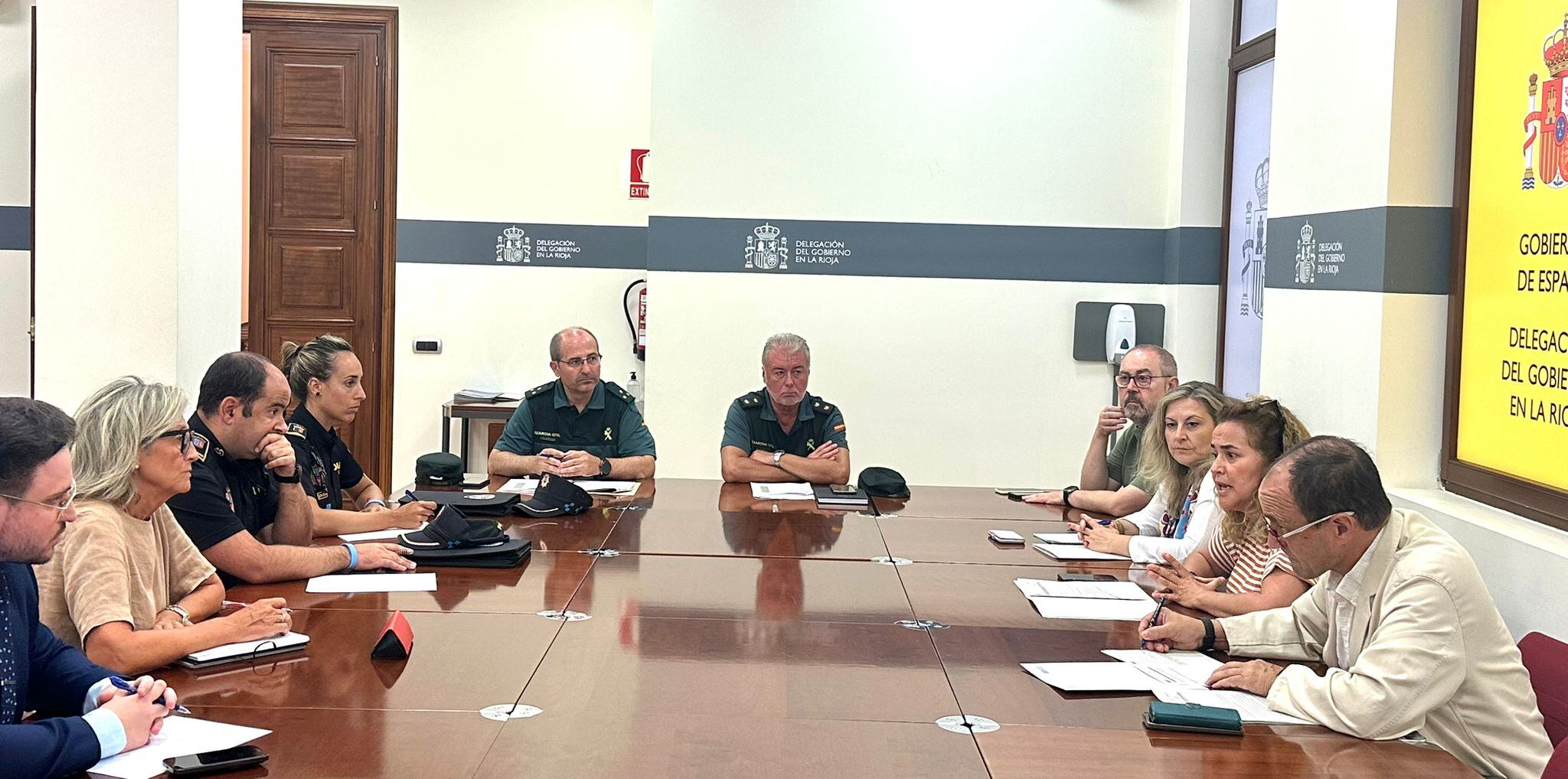 Reunión entre Delegación del Gobierno, Guardia Civil y el Ayuntamiento de Calahorra