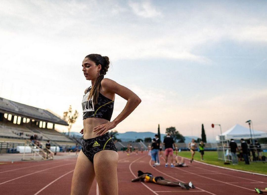 La atleta arandina del ADIDAS Running, Celia Antón, tras el 5.000 en el Meeting de Niza de este pasado fin de semana.