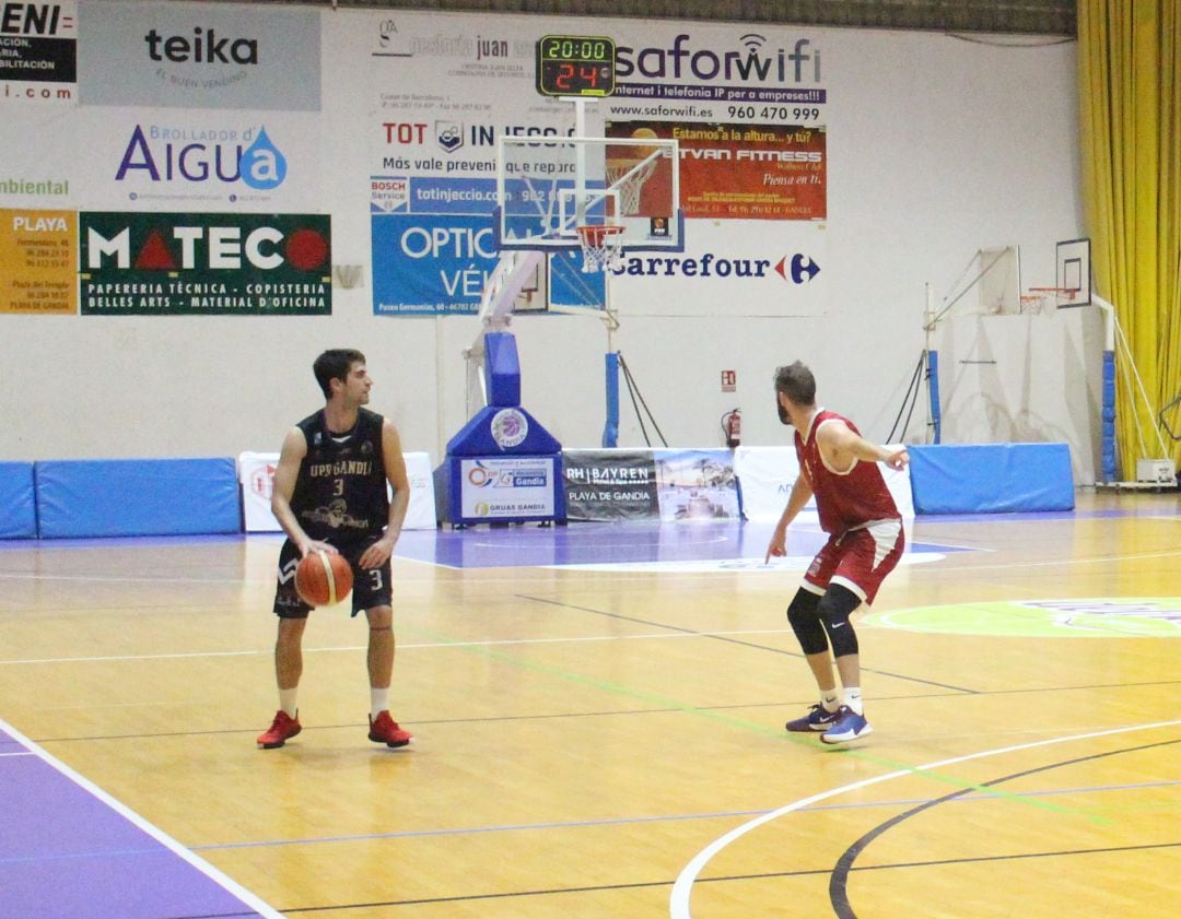 Joan Hernández durante el partido contra el Cartagena