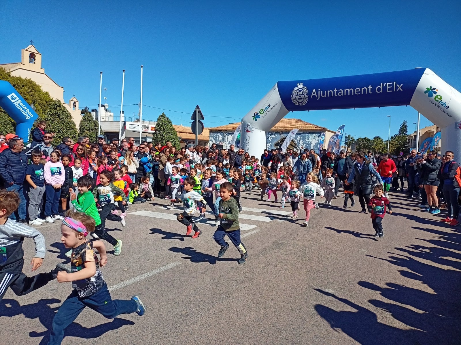 Salida de la carrera Infantil en la pasada edición del Cross Perleta-Maitino