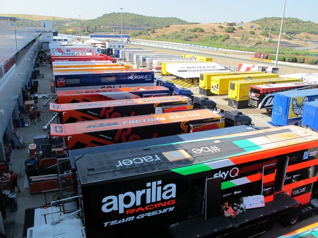 Aspecto del paddock del Circuito de Jerez-Ángel NIeto 