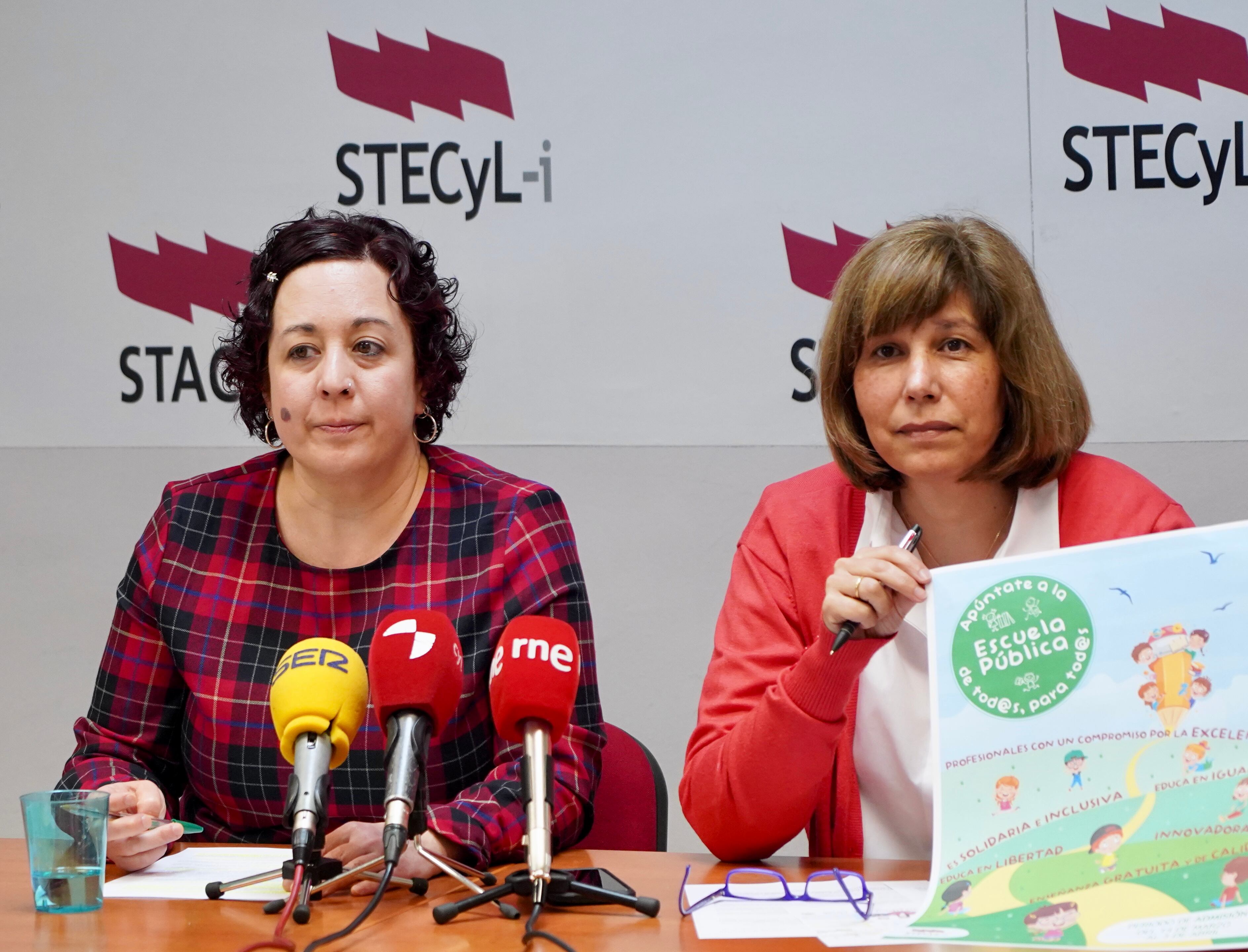 La Federación STECyL-i convoca rueda de prensa para analizar la campaña de admisión en la enseñanza pública y el calendario escolar 2024/25.