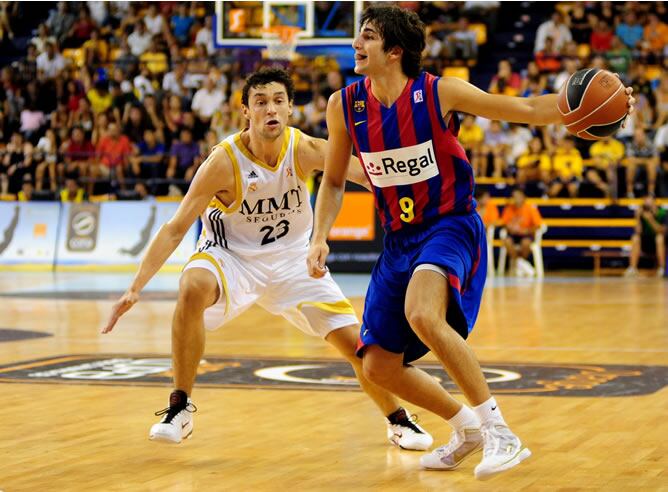 Ricky Rubio conduce un ataque culé