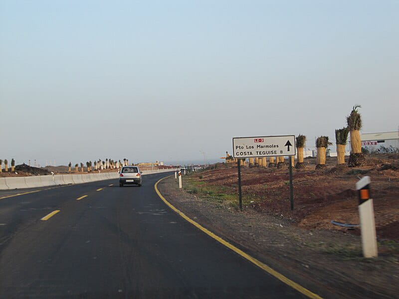 Una de las carreteras de Lanzarote.