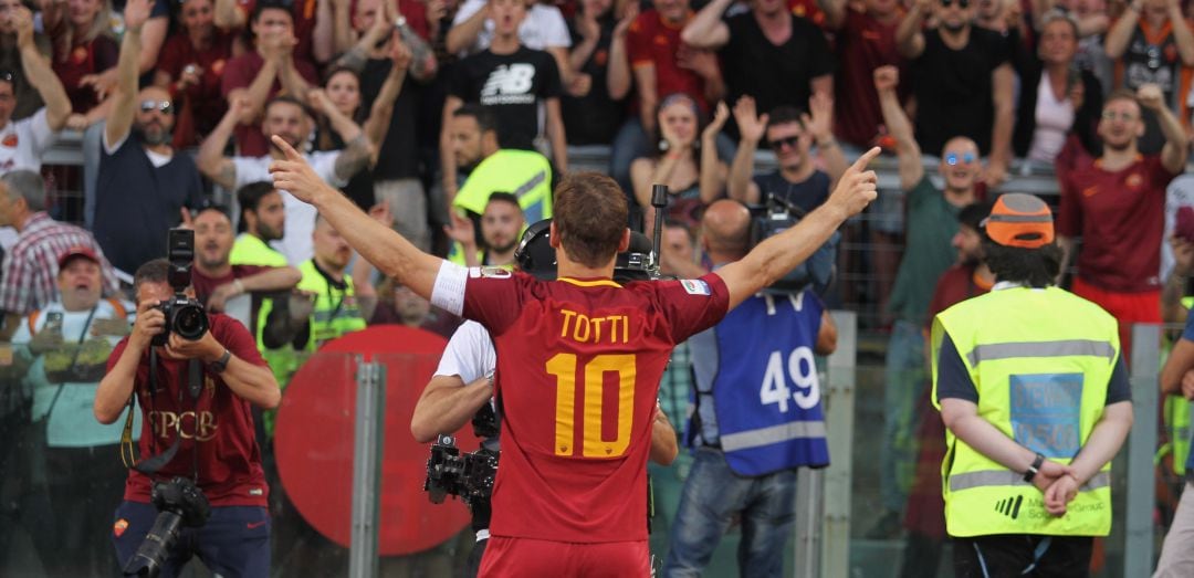 Francesco Totti, durante su despedida con la Roma