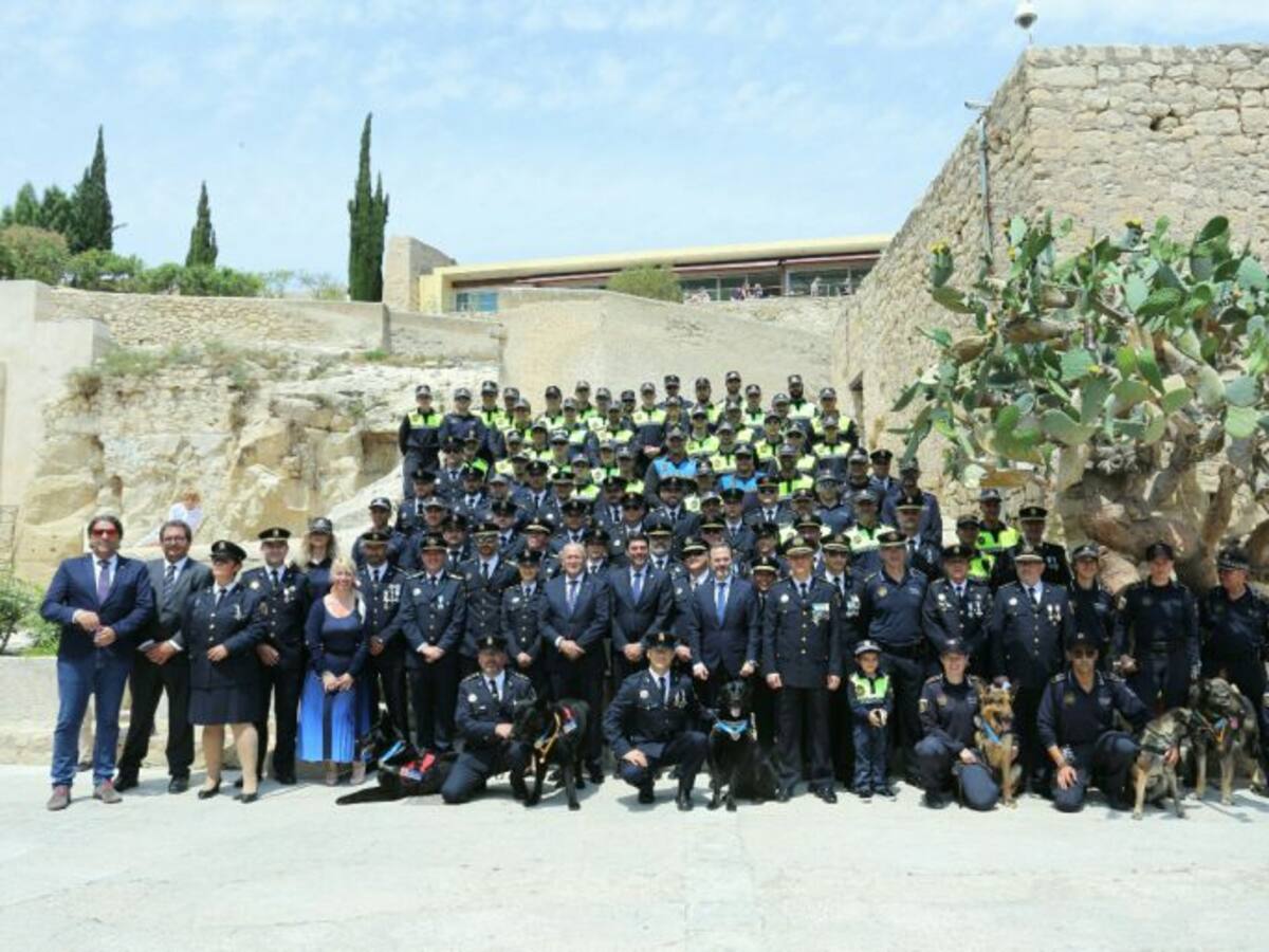 Alicante celebra el Día de la Policía Local