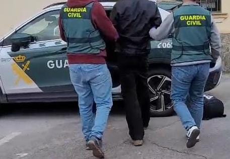 Detenido por la Guardia Civil.