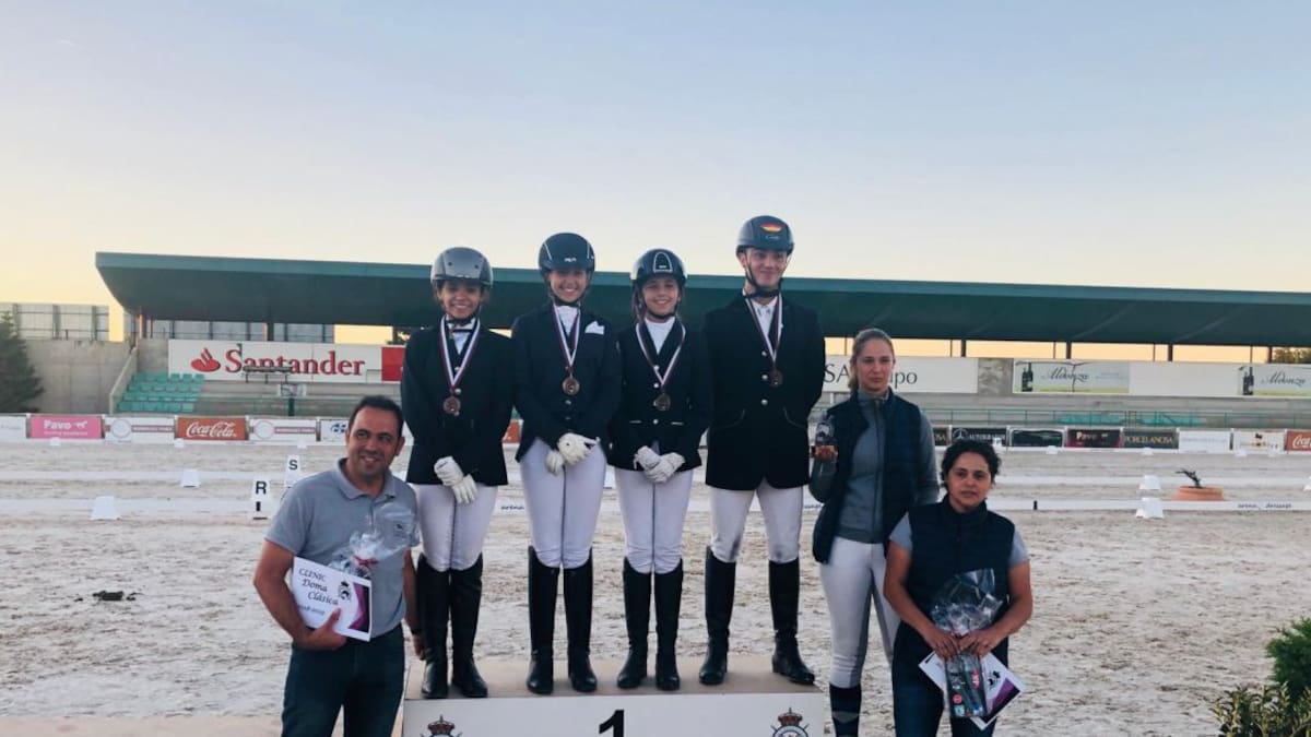 Buenos resultados del Centro Ecuestre "Antares" en el Campeonato Regional de Doma Clásica