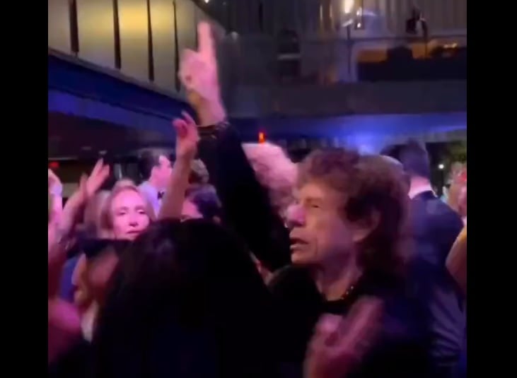 Mick Jagger bailando &#039;Pepas&#039; de Farrucko eu cumpleaños