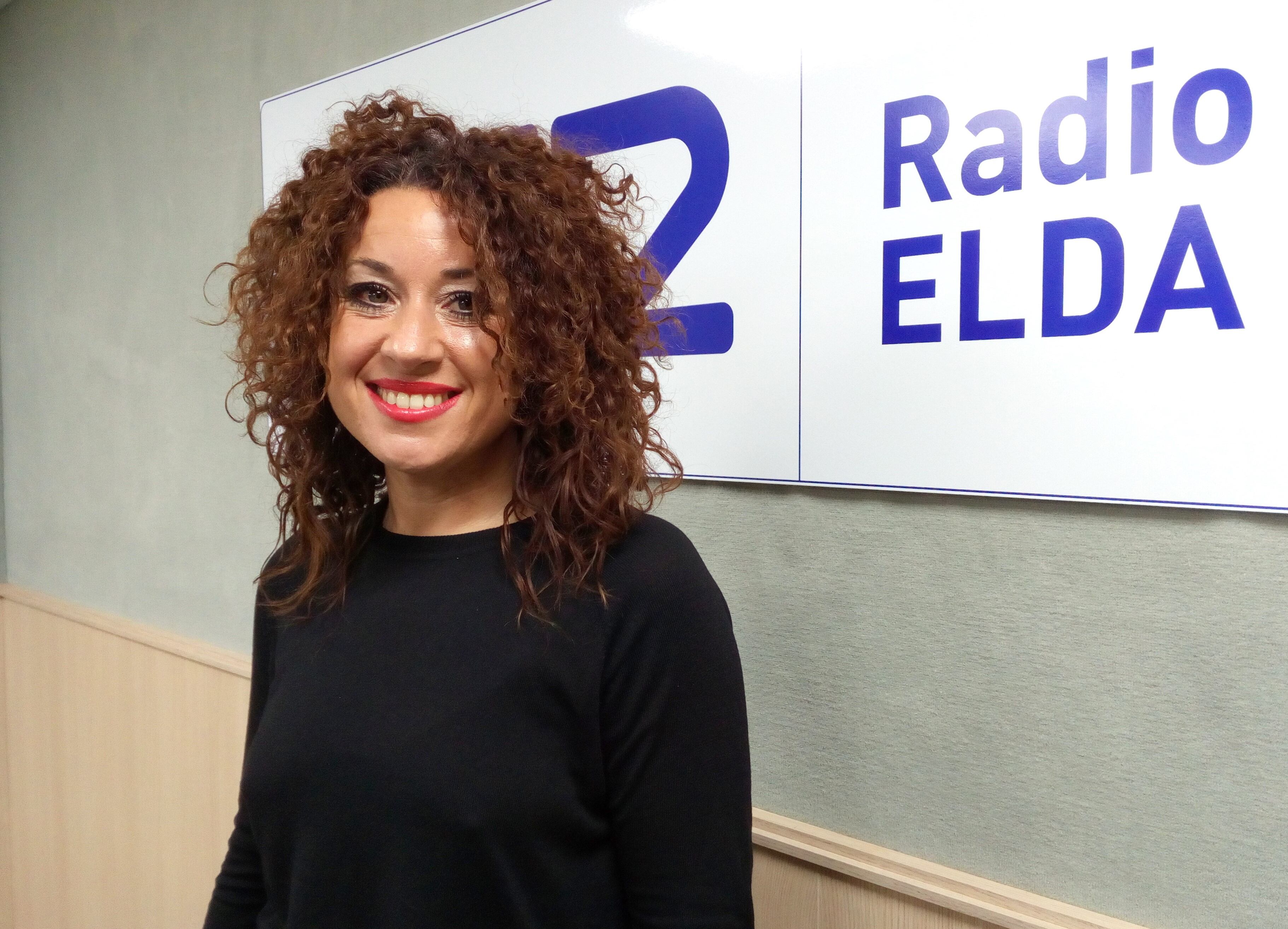 Lola González, en el estudio de Radio Elda SER