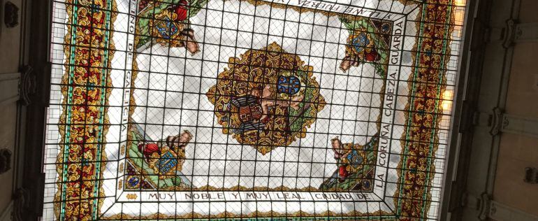 Vidriera del Ayuntamiento de A Coruña