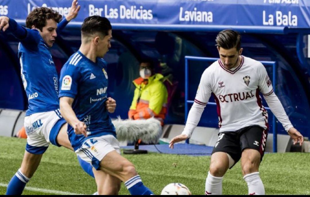 Partido disputado este sábado entre el Oviedo y el Albacete en el Tartiere