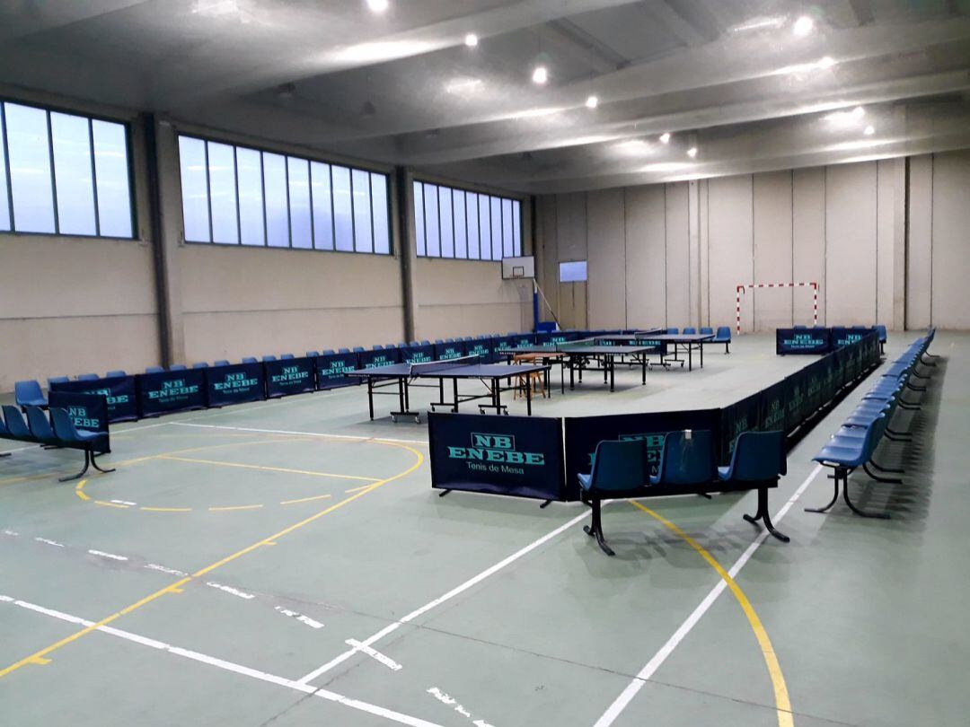 Aspecto del polideportivo de Fresnillo que acoge esta jornada de tenis de mesa.