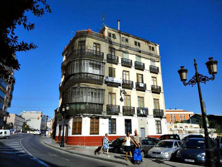 Edificio de La Mundial en Hoyo Esparteros (Málaga)