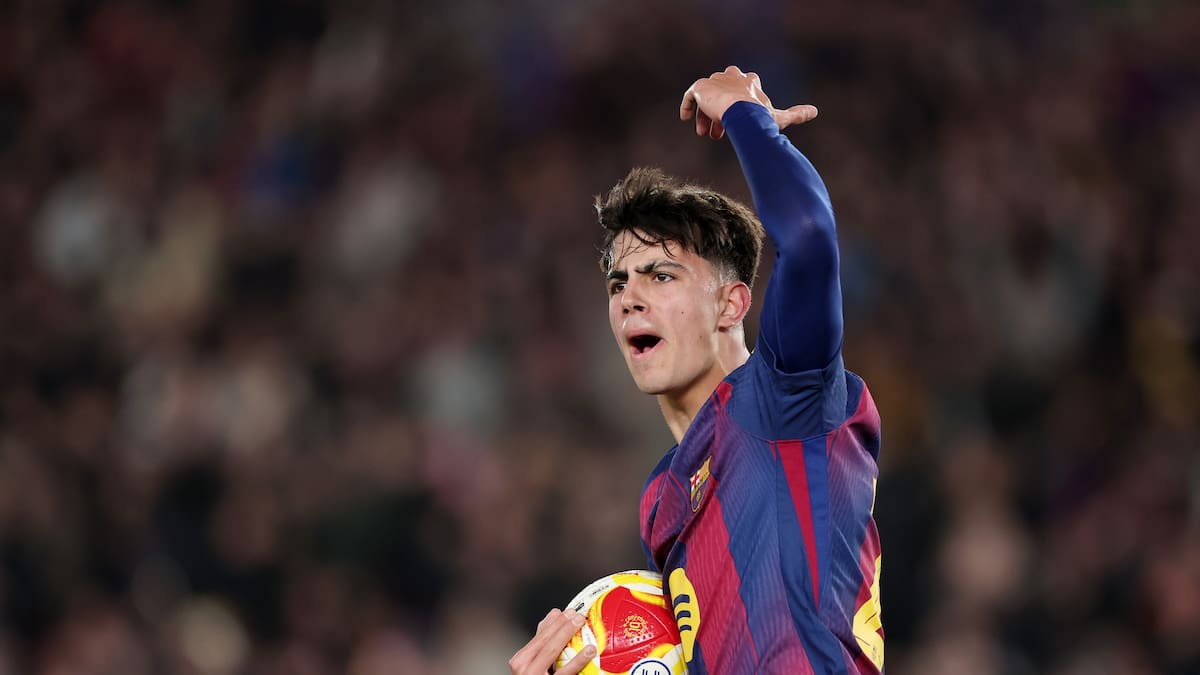 Bernal, un jugador "para 15 temporadas" que está en edad de Juvenil A: "Ha quitado la etiqueta de titular indiscutible a De Jong"