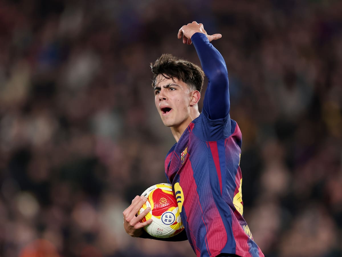 Bernal, un jugador "para 15 temporadas" que está en edad de Juvenil A: "Ha quitado la etiqueta de titular indiscutible a De Jong"