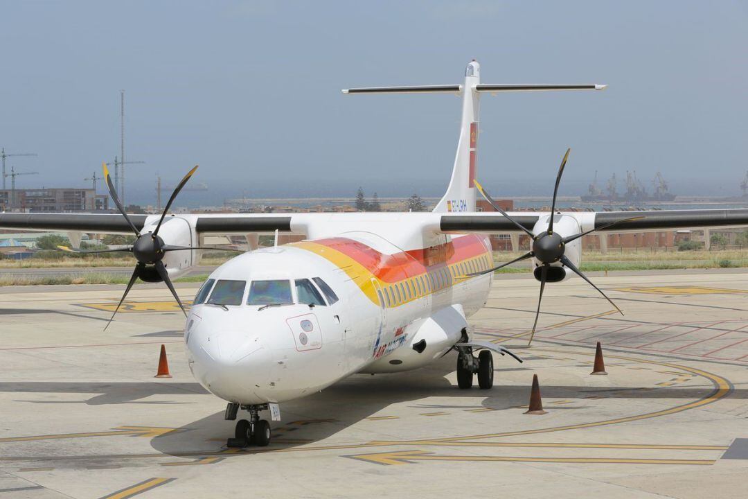 Avión de Air Nostrum que presta el servicio desde Melilla.