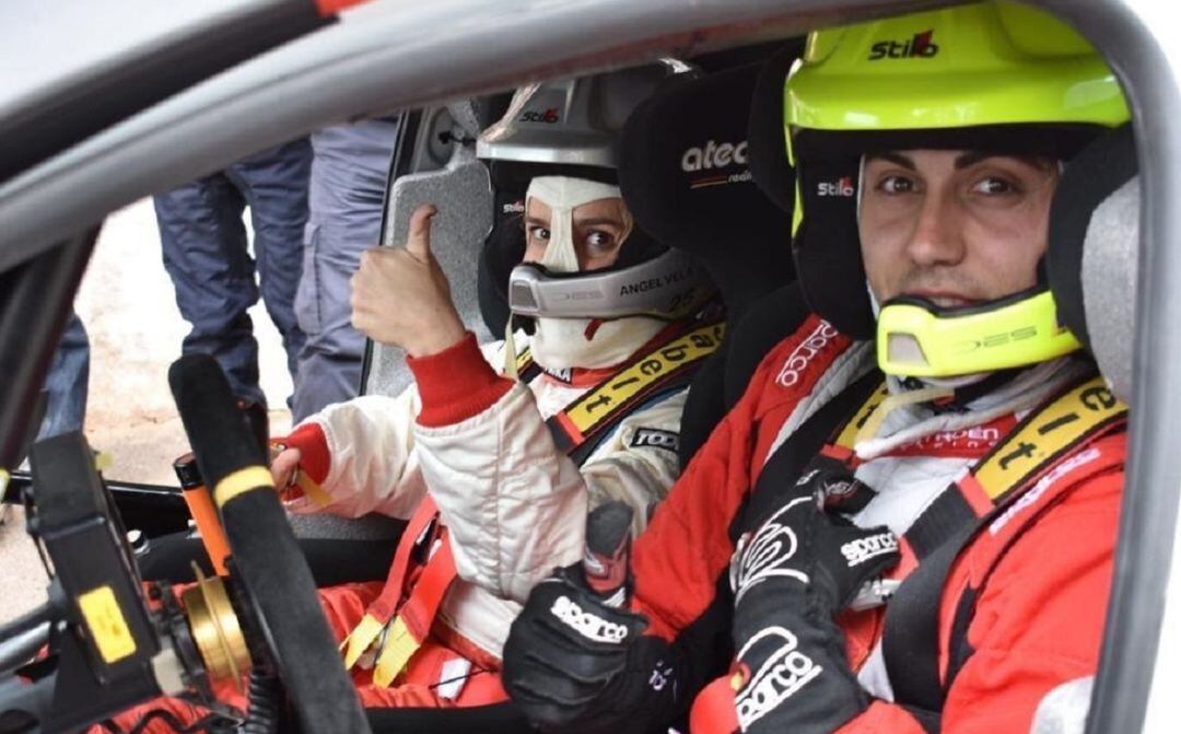 Adela Martínez-Cachá actúo como copiloto de Pepe López en el Rally Tierras Altas de Lorca, experiencia que compartió con su seguidores en la red social Twitter