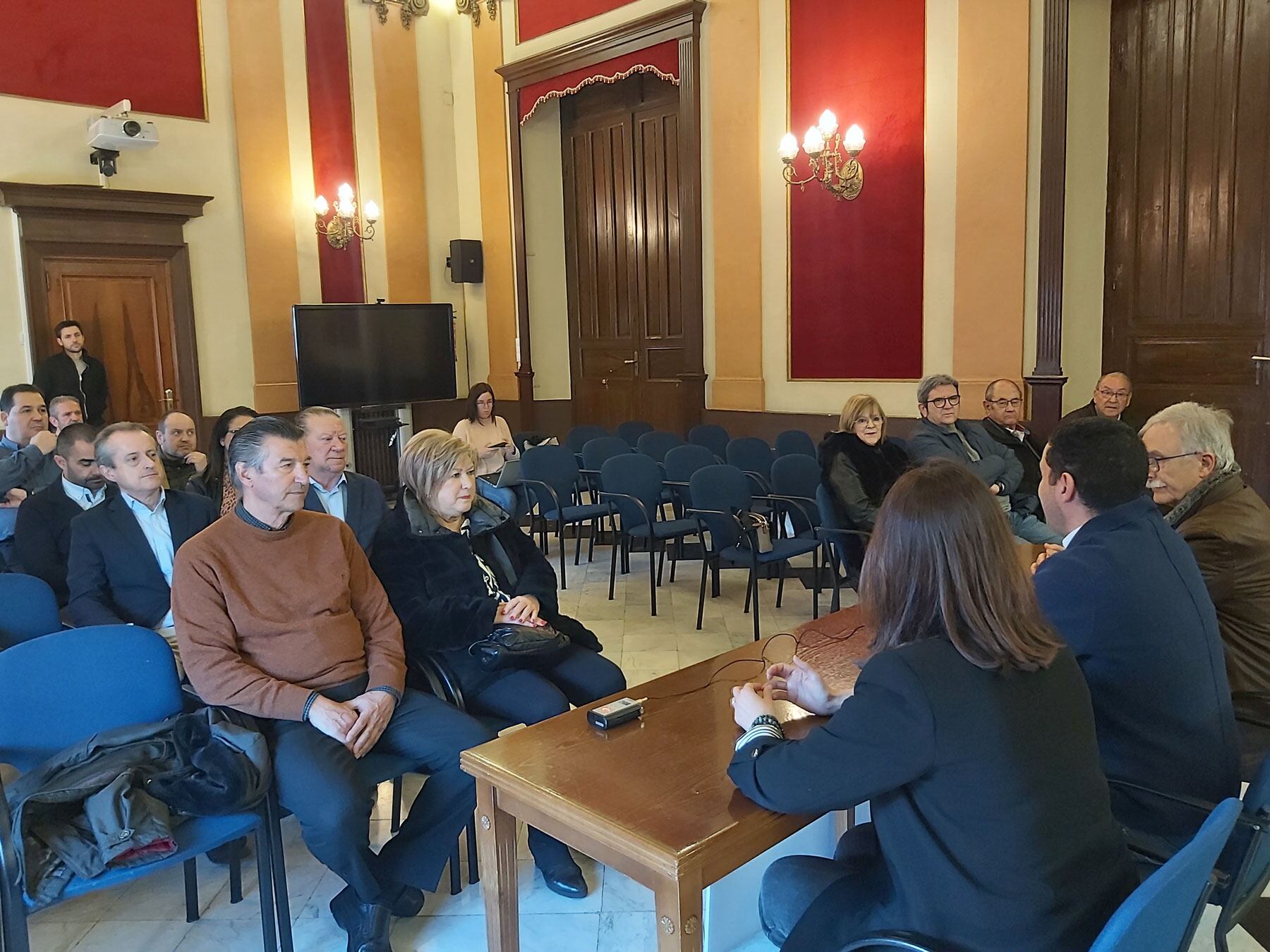 El acto tuvo lugar en el salón de actos del Ayuntamiento de Alcoy