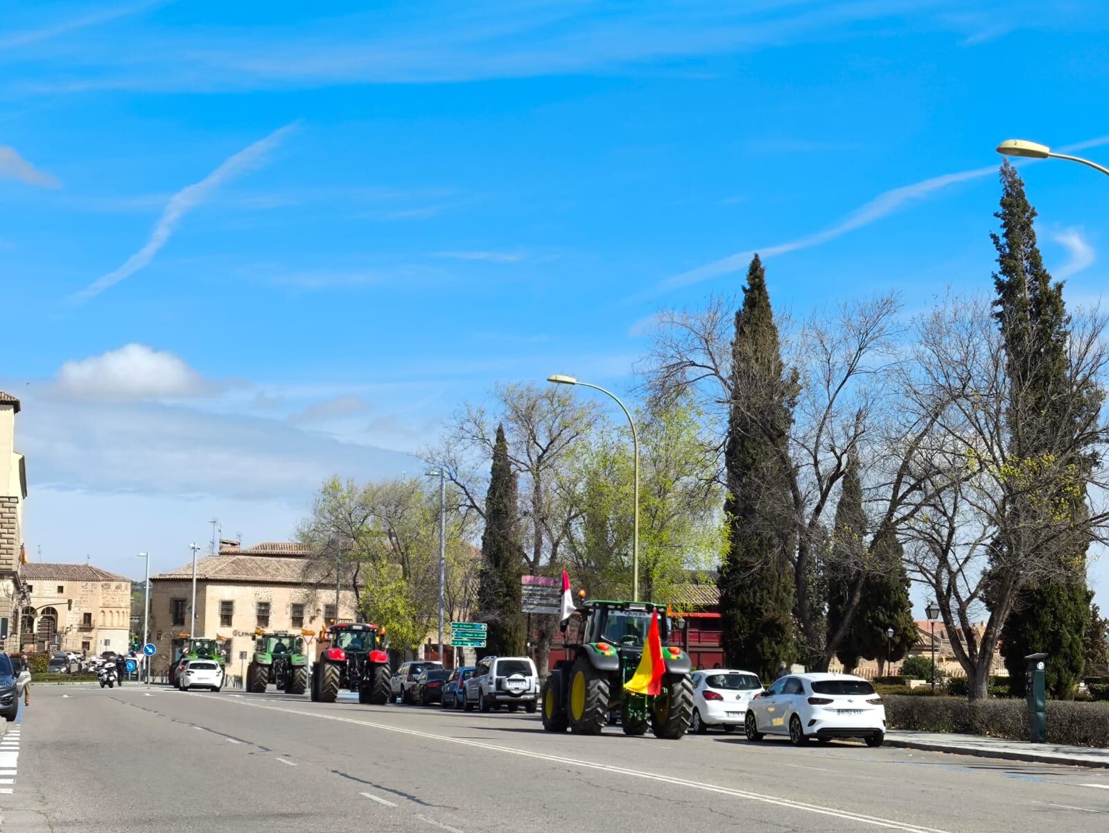 Imagen de la tractorada que se ha realizado este viernes en Toledo