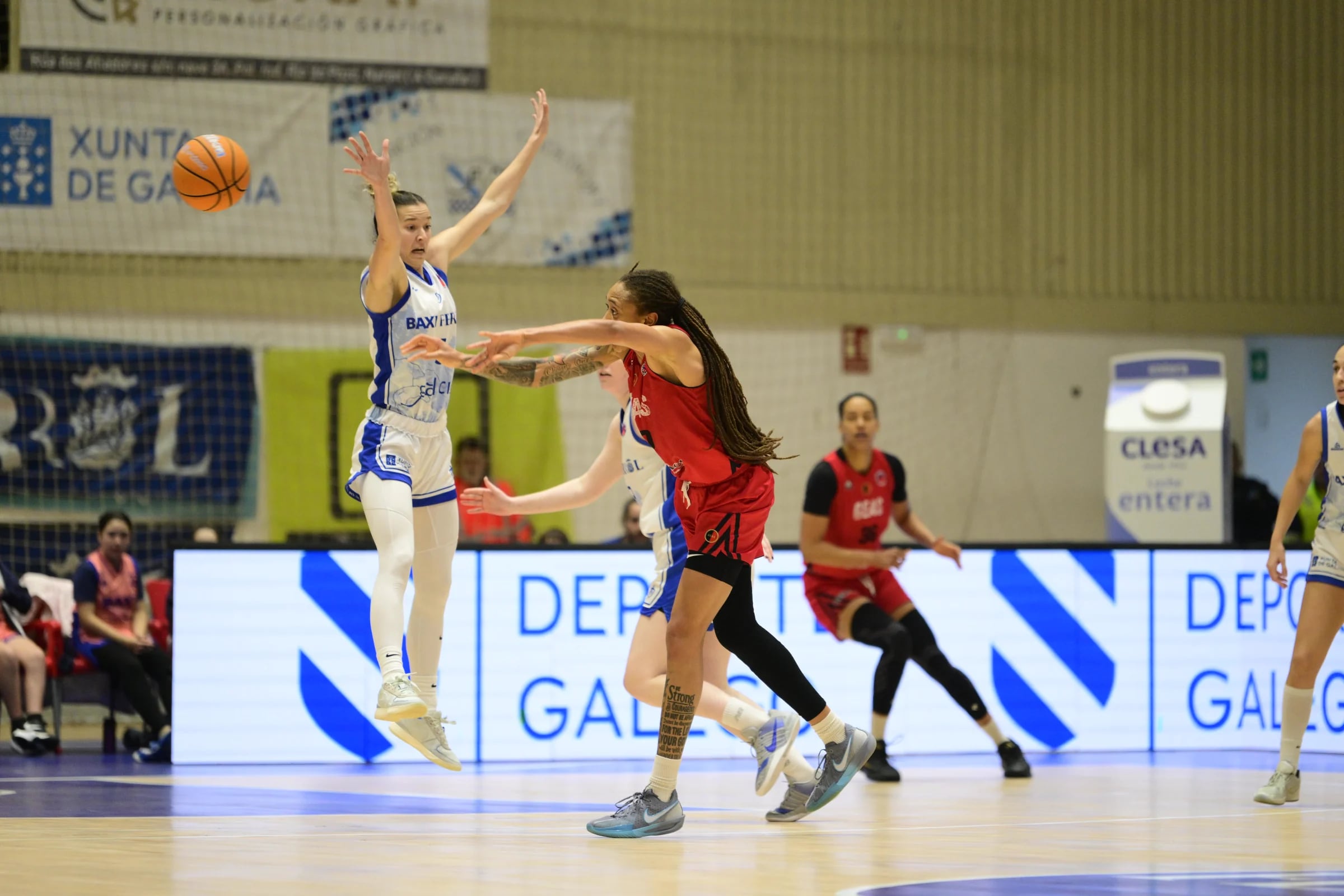 Imagen del Baxi-Geas Basket de Eurocup disputado este jueves en A Malata (foto: FIBA)