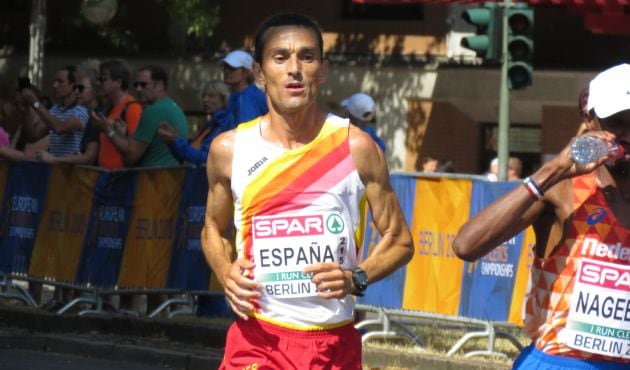 Jesús España en el tramo final del maratón