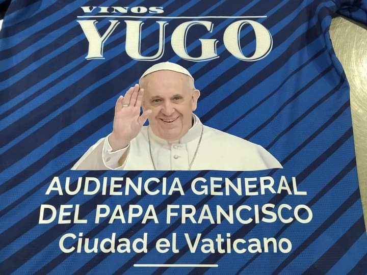 Camiseta que entregarán al Papa Francisco en la audiencia del miércoles