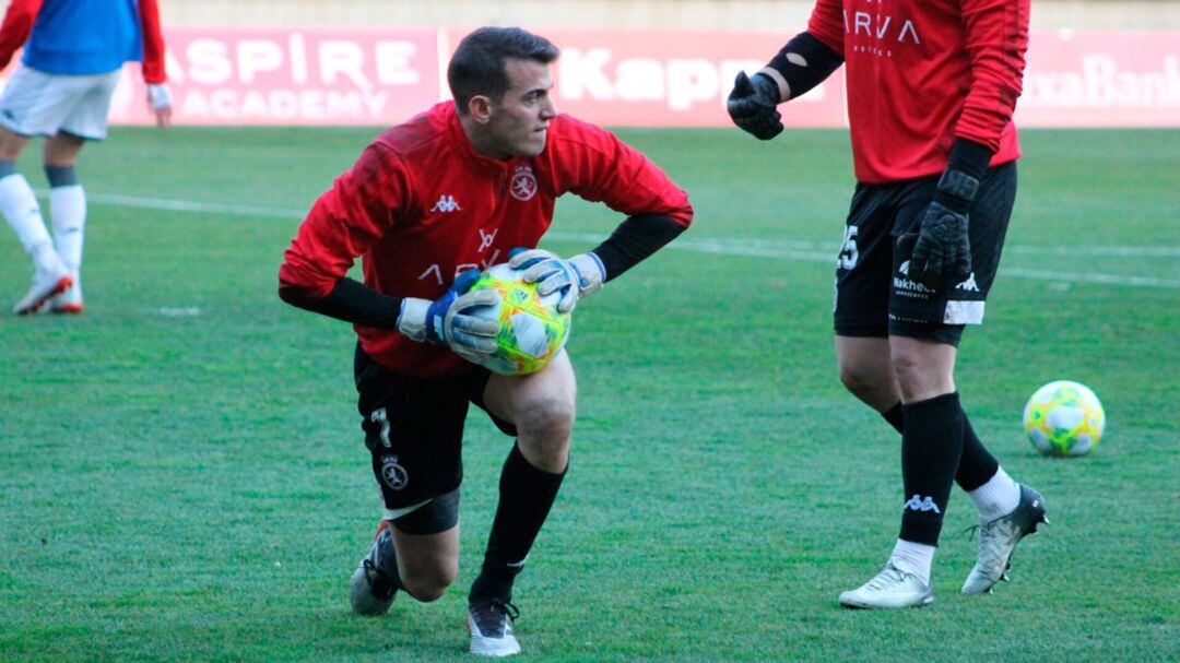 Por las manos del meta Leandro pasarán muchas opciones del ascenso de la Cultural