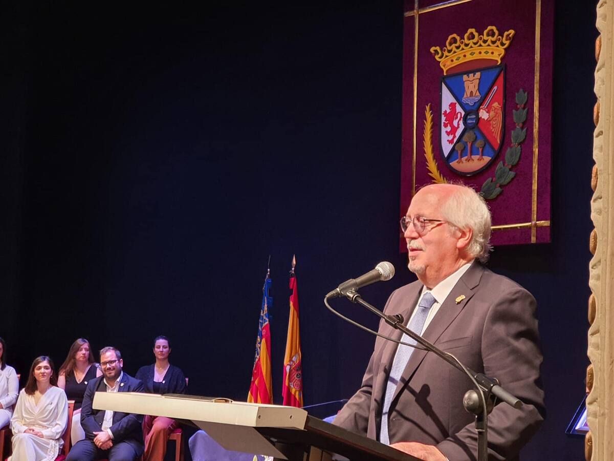 Angel Luis Prieto de Paula ya es Hijo adoptivo de la Ciudad de Villena