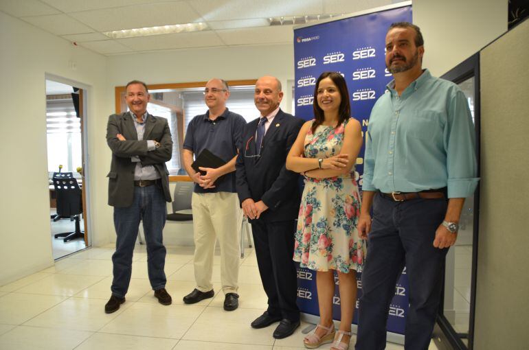 De izquierda a derecha: Evaristo Quintana, Eduardo Galván, José Alberto Montoya, Lourdes Santana y Rafael Robaina. 