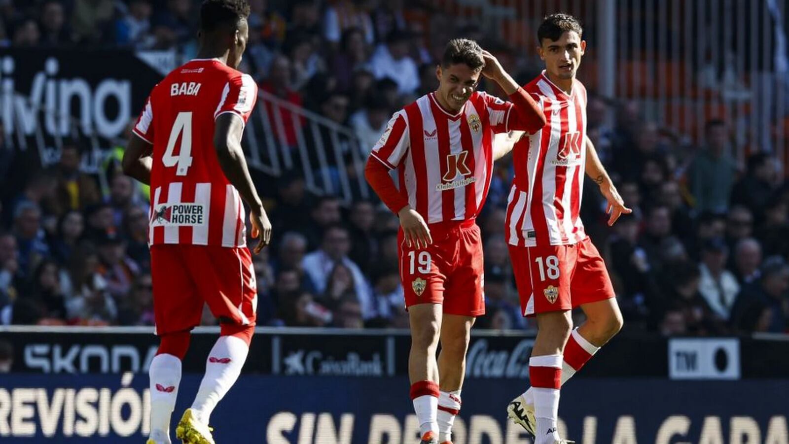 Sergio Arribas puso un poco de emoción a la tarde con su gol de cabeza en el minuto 50.