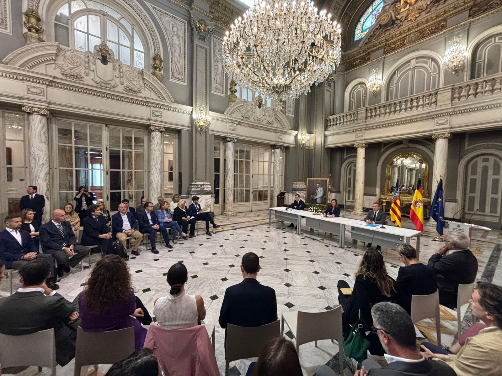 València homenajea a Martínez Castellano y le dedicará un espacio en el Parque de Cabecera