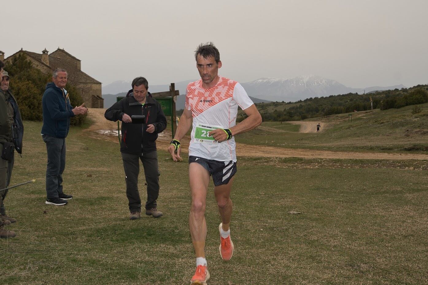 Luis Alberto Hernando ganó la Osan Cross Mountain 2024