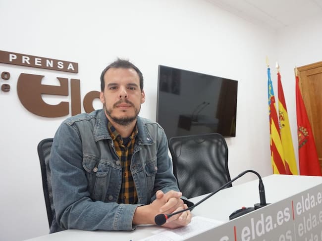 Iñaki Pérez en el ayuntamiento de Elda