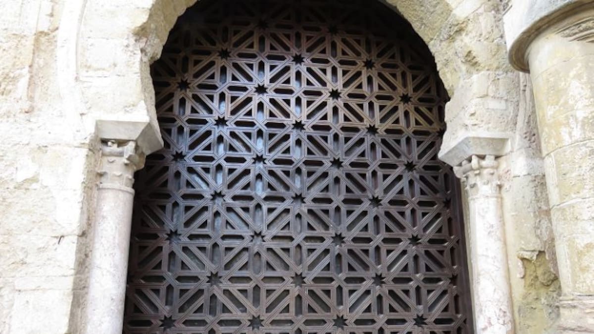 El juez desestima la petición de la plataforma Mezquita Catedral y da por ejecutada la sentencia de la 'segunda puerta'