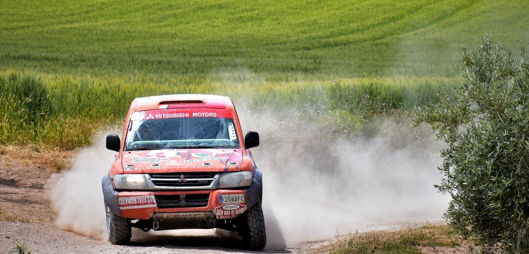 Vehículo compitiendo en la edición anterior del Rally Mar de Olivos.