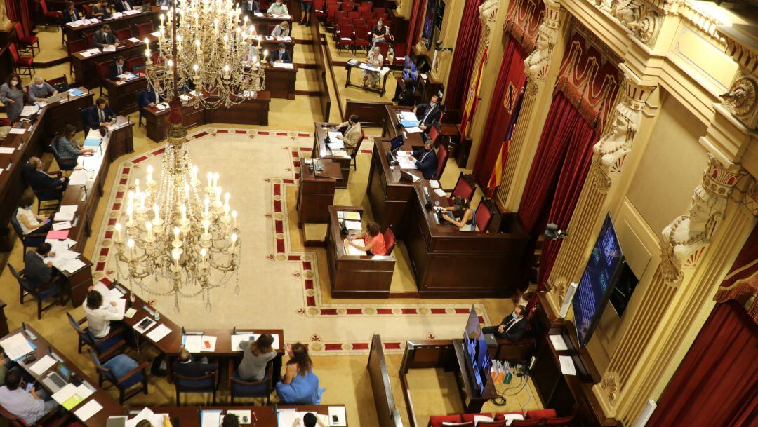 Imagen del pleno del Parlament