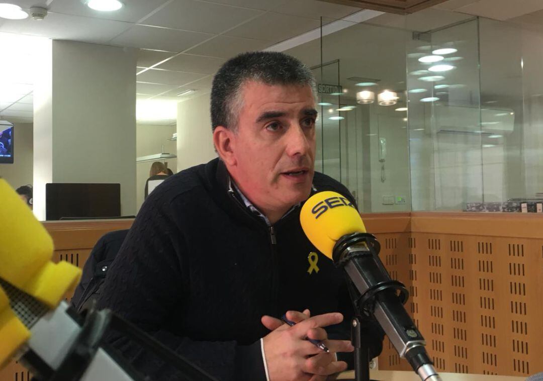 L'alcalde de Salt, Jordi Viñas, durant l'entrevista