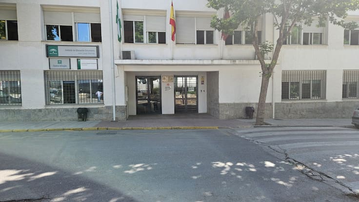 El IES ‘Juan López Morillas’ de Jódar amplía su oferta educativa, incorpora, por primera vez, un nuevo ciclo formativo de grado superior en ‘Energías Renovables’, de total y absoluta actualidad