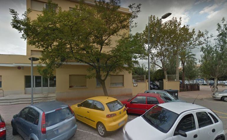 El Govern invertirá 143.000 euros en mejotras en la escuela.