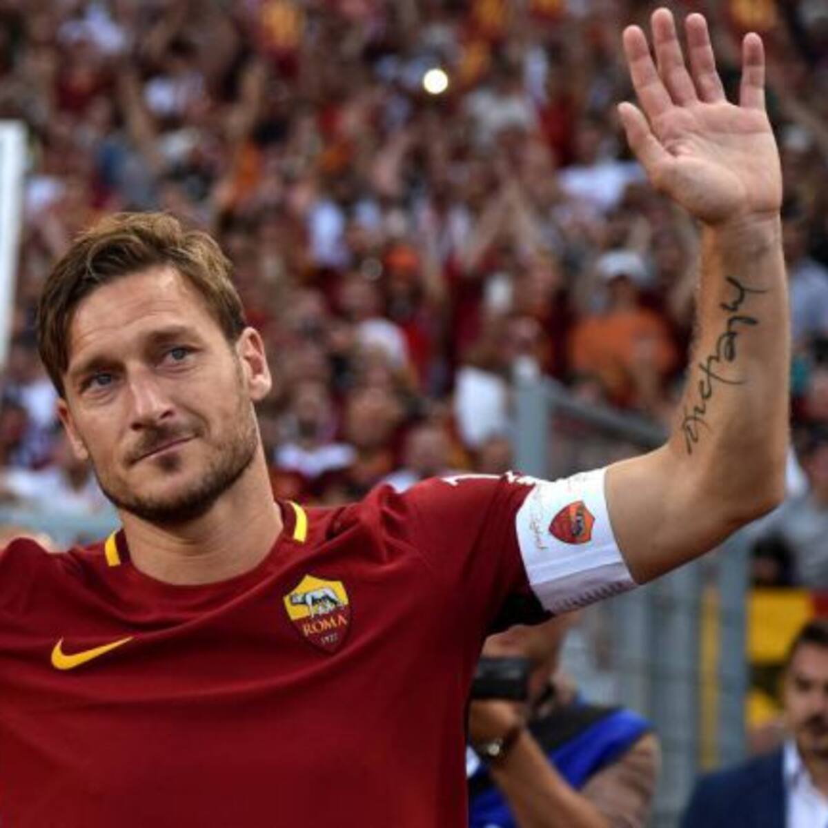 Totti, sobre su retirada del fútbol: "Releí la carta de despedida en el baño y lloré pensando en cómo habían pasado esos 25 años"